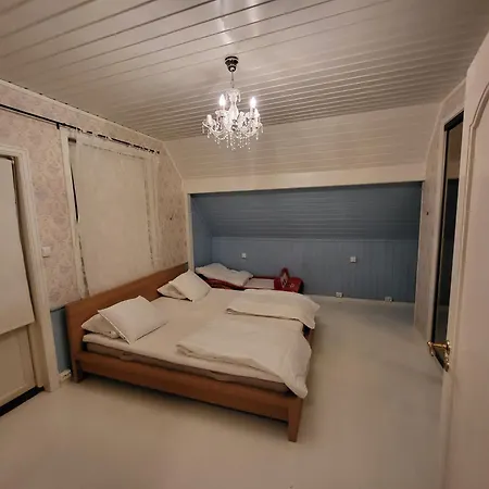 5 Bedrooms House In - 5 Mins Walk From Station Apartamento *