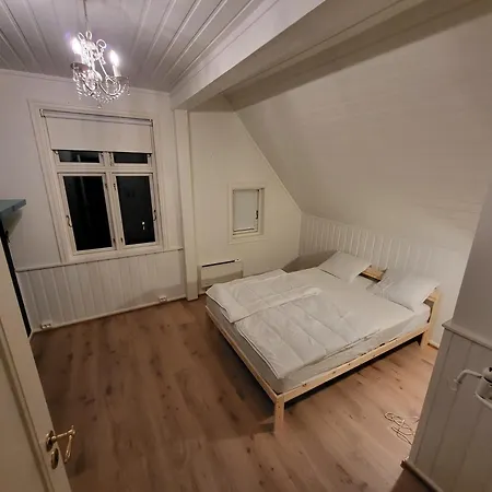 Executive 5 Bedrooms House In Central - 5 Mins Walk From Station Lillestrom